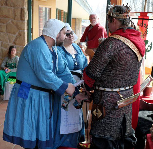 Delftwood swears fealty The Æthelmearc Gazette